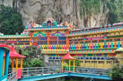 Curious about kuala lumpur’s batu caves? climb the 272 steps, meet playful monkeys, see batik art made by hand, and visit royal selangor pewter—private tour with hotel pickup.
