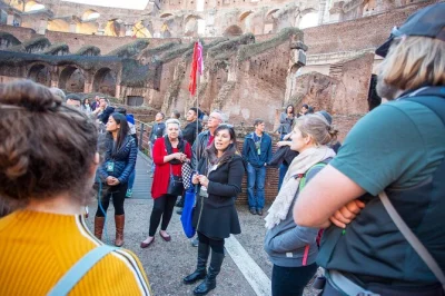 Step through rome’s ancient heart with colosseum entry, explore the forum’s ruins, and climb palatine hill—all with a guide and easy meeting point.