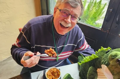 Step into the heart of new orleans with a walking food tour through the french quarter, sampling creole classics and local favorites, all with a licensed guide.