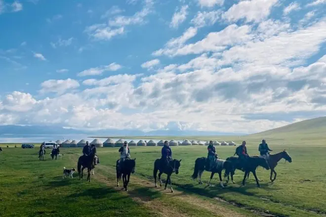 3 giorni a cavallo fino al lago Song Kul, Kirghizistan