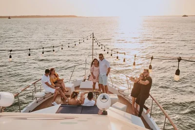 Feel the breeze on cartagena bay with a 90-minute sunset cruise, open bar, and skyline views. includes unlimited drinks, assigned seating, and wheelchair access.