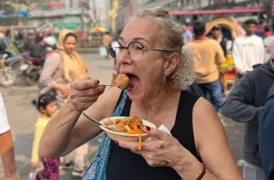 Tour street food à Dhaka : Saveurs mogholes dans la vieille ville