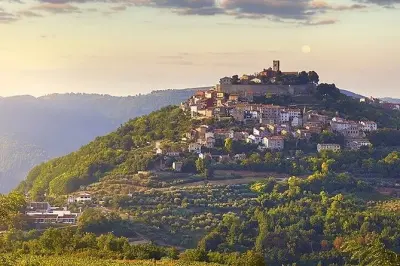Motovun and Grožnjan half-day tour from Rovinj