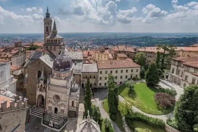 Privater Rundgang durch Bergamos mittelalterliche Altstadt mit Guide
