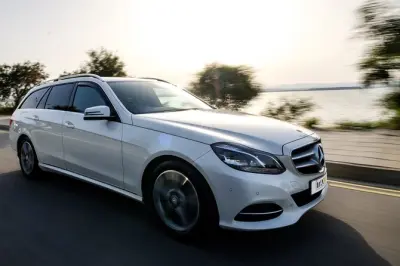 Transfert privé Larnaca-Protaras pour 14 passagers maximum