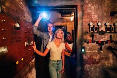 Vive una experiencia real de escape room en westfield utc san diego. elige entre 6 temáticas, juega con amigos o familia y recibe ayuda de un guía local. accesible para sillas de ruedas.