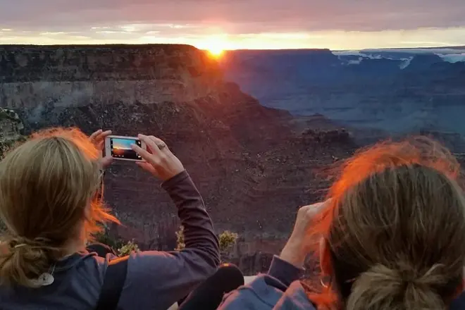 Grand Canyon Sunset Tour from Flagstaff: South Rim at Golden Hour