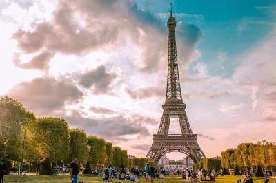 Feel the buzz of paris from the eiffel tower’s 2nd floor or summit, guided by locals and with elevator access included. small group tour, easy booking.