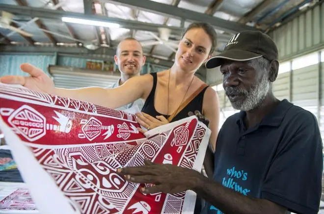 Tiwi Islands screen print art workshop from Darwin