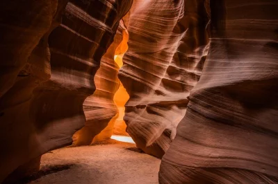 Erlebe den magischen antelope canyon x, wandere zum horseshoe bend und halte am glen canyon dam – inklusive abholung von deinem hotel in sedona.