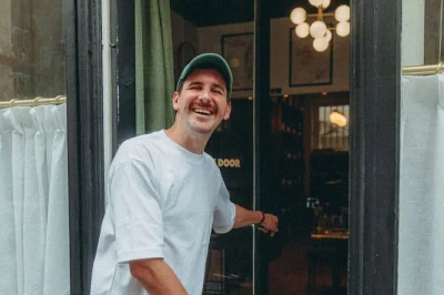 Feel the warmth of paris with a cheese & wine tasting near the eiffel tower. six french cheeses, champagne, five wines, local stories—includes bread & expert guide.