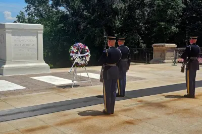 Cemitério Nacional de Arlington: Tour a Pé pelos Túmulos dos Kennedy e do Soldado Desconhecido
