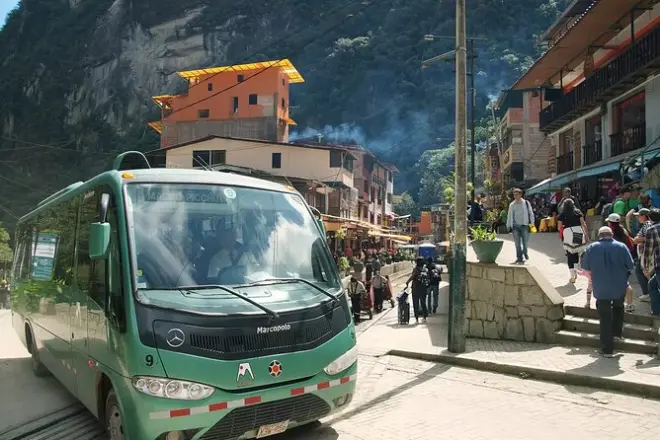 Bus Ticket to Machu Picchu: Round Trip from Aguas Calientes