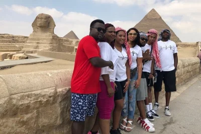 Scopri l’antico egitto e il vecchio cairo con un tour privato di 2 giorni dal cairo, con pick-up in hotel, ingressi inclusi, guida egittologa e una cavalcata in cammello a giza.