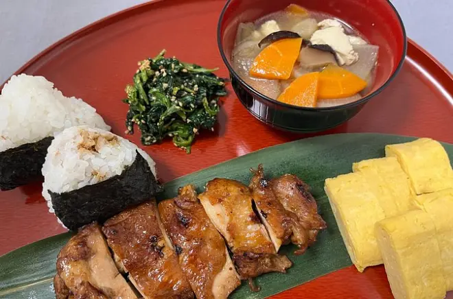 Japanischer Kochkurs in Nagoya: Ichiju-Sansai lernen
