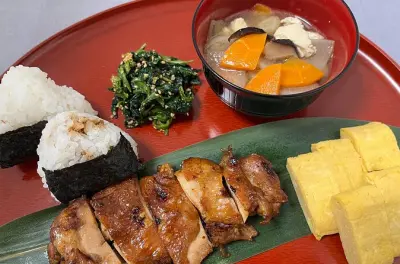 Japanischer Kochkurs in Nagoya: Ichiju-Sansai lernen