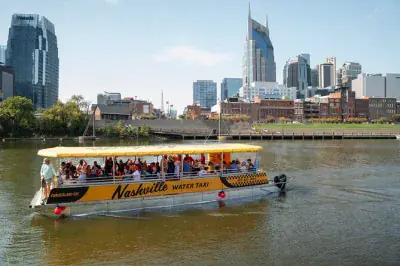 Nashville Flussfahrt: 2 Stunden Ponton auf dem Cumberland