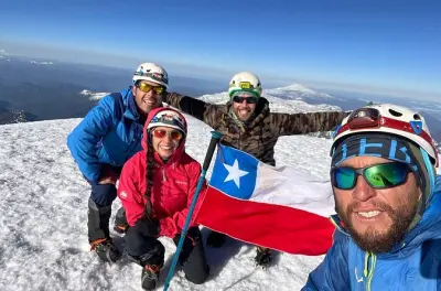 Trekking de 2 dias ao vulcão Lanín com acampamento no cume