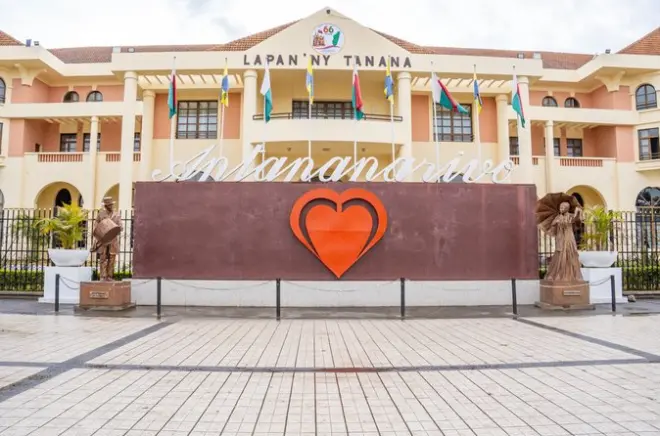 Antananarivo: Tour privato tra palazzo reale e Lemurs Park