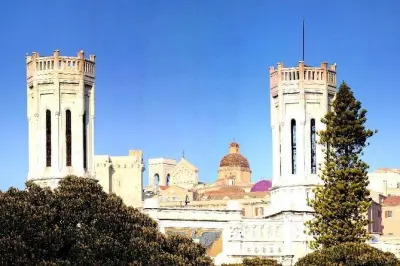 Visite de Cagliari : Minivan, marche et musée en 3-4 heures