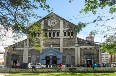 Privater Shopping- und Stadtrundgang in Castries mit Fahrer