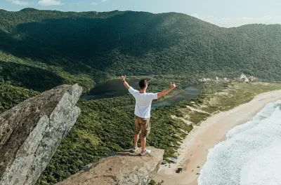 Lagoinha do Leste: Trekking di 6 km fino alla spiaggia nascosta