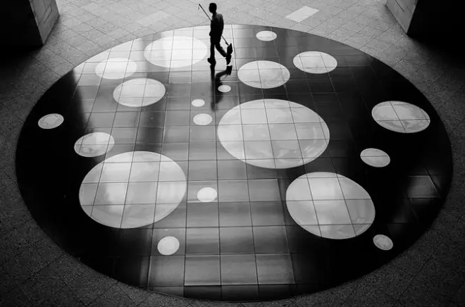 Workshop fotografico a Yokohama: Geometria urbana in bianco e nero