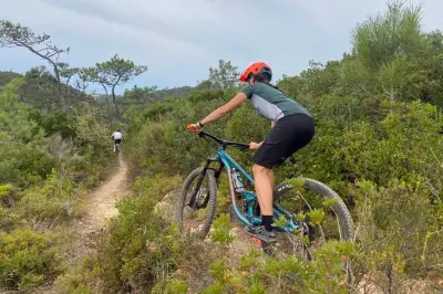 eMTB Experience Ericeira: Guided Electric Mountain Bike Tour