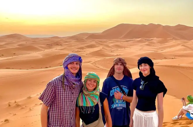 Acampamento no deserto de Merzouga 3 dias: Passeio de camelo e jeep