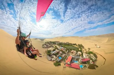 Paragliding over Huacachina: 12–15 min desert flight