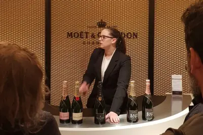 Tour Épernay Moët & Chandon: Cantine e piccolo produttore