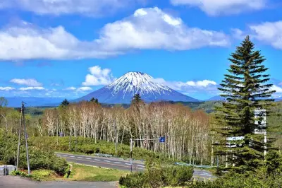 Gita di un giorno da Sapporo: Vulcani, laghi e la valle infernale