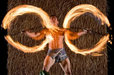 Maui Nui Luau Kaanapali: Danze polinesiane e buffet