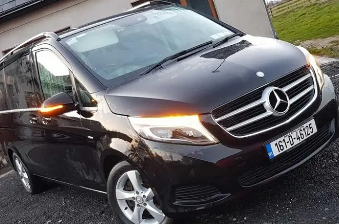 Transfert privé Cork aéroport de Dublin en Mercedes 7 passagers