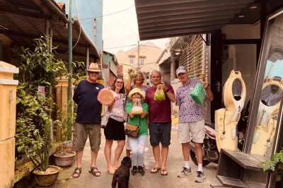 Descubra hoi an com aula de culinária, passeio pelo mercado local, visita à vila de vegetais tra que e experimente a autêntica comida de rua vietnamita em 4 horas.