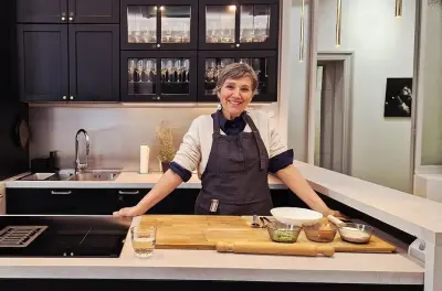 Parma Pasta Making Class: Learn Tortelli d'Erbetta with Wine
