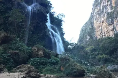 Cascada Aguacero y cañón La Venta desde Tuxtla Gutiérrez