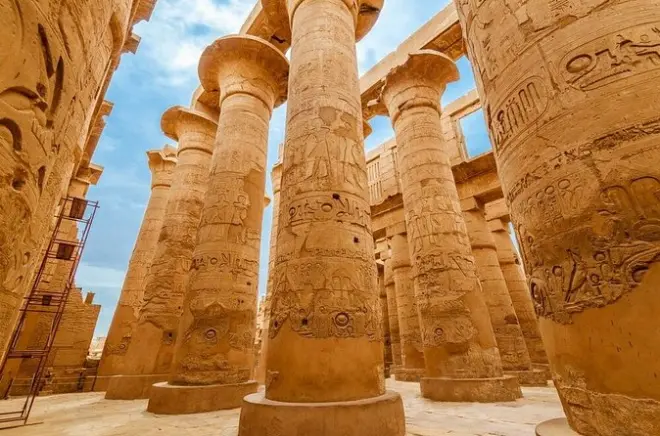 Luxor con guida egittologa: Valle dei Re e tempio di Karnak