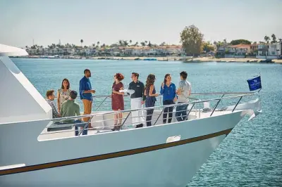 Brunch croisière à Newport Beach : 2 heures dans le port avec vin