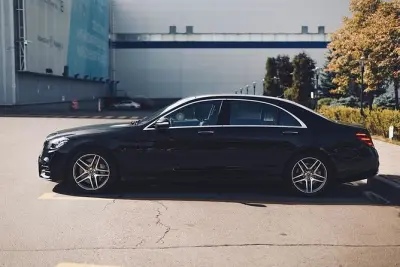 Sky Harbor to Phoenix Private Transfer in Business Car