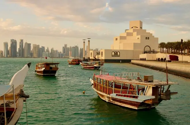 Doha City Tour with Dhow Boat Ride: 4 Hours from Airport