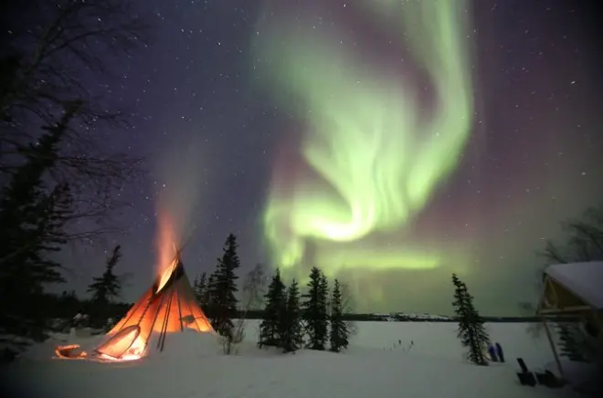 Observação da aurora boreal em Yellowknife: Cultura indígena e luzes