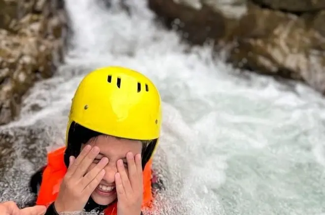 Canyoning en Toscane : Body rafting avec toboggans et sauts