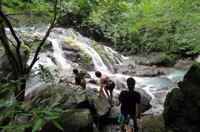 Private Waterfall Hike El Palmar: Swim and cliff jump option