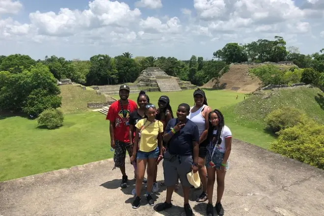 Altun Ha Zipline & Maya-Ruinen ab Belize City