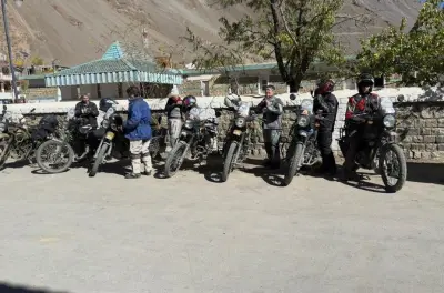 Tour in moto nella valle di Spiti da Shimla: Royal Enfield