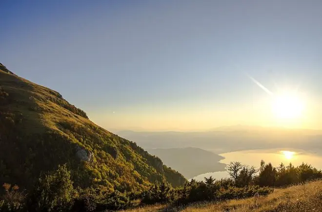 Escursione al monte Magaro da Ohrid: Due laghi, due paesi