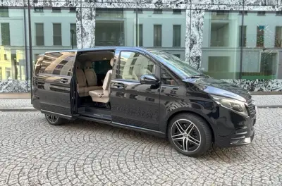 Privater Transfer von Ischgl zum Flughafen Zürich: Tür-zu-Tür Service