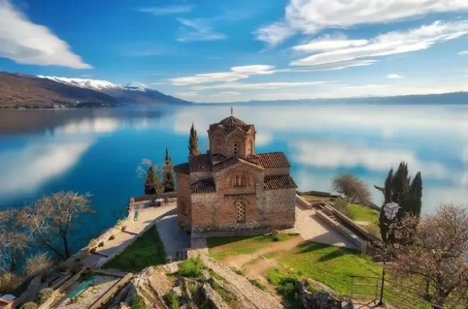 Day trip Skopje to Ohrid via Tetovo: Customizable stops