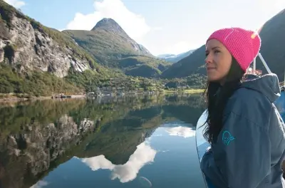 Crucero silencioso por Geirangerfjord: 2 horas sin ruido de motor